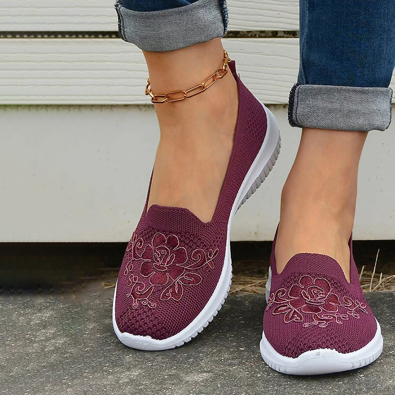 Floral Embroidered Breathable Shoes