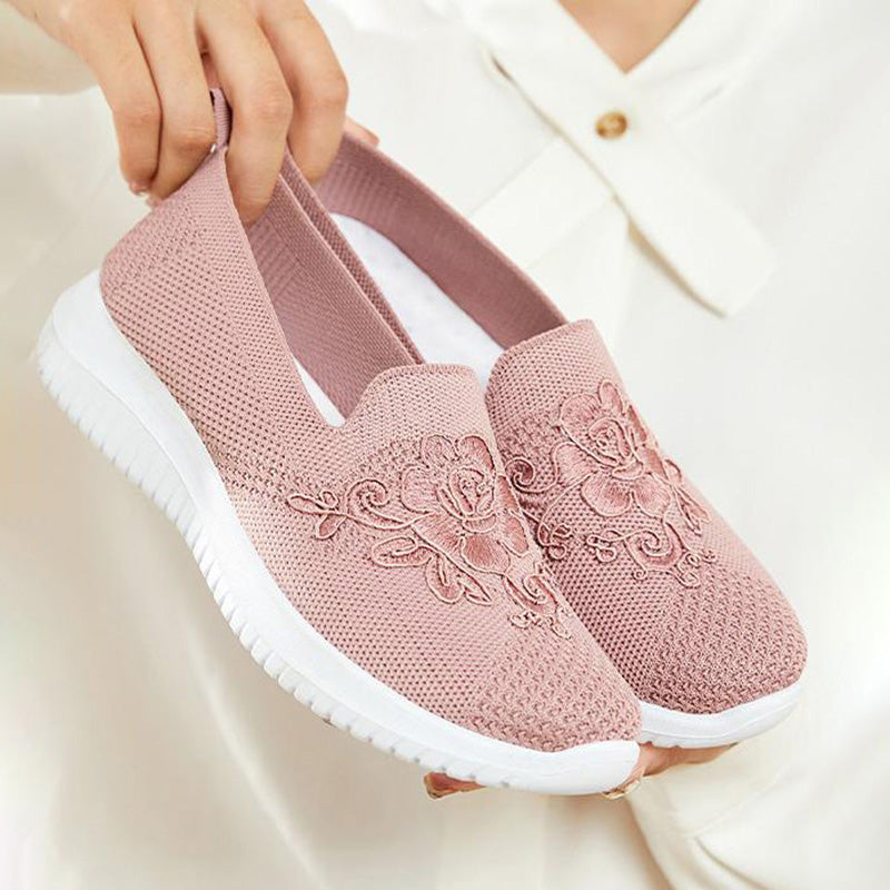 Floral Embroidered Breathable Shoes