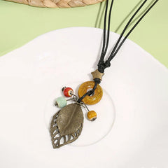 Vintage Leaf Pendant Necklace