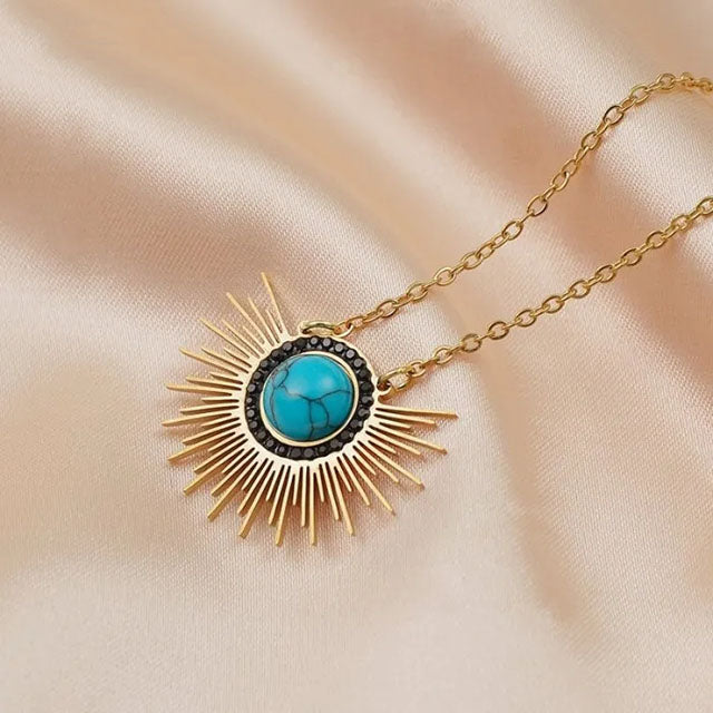 Vintage Pendant Necklace