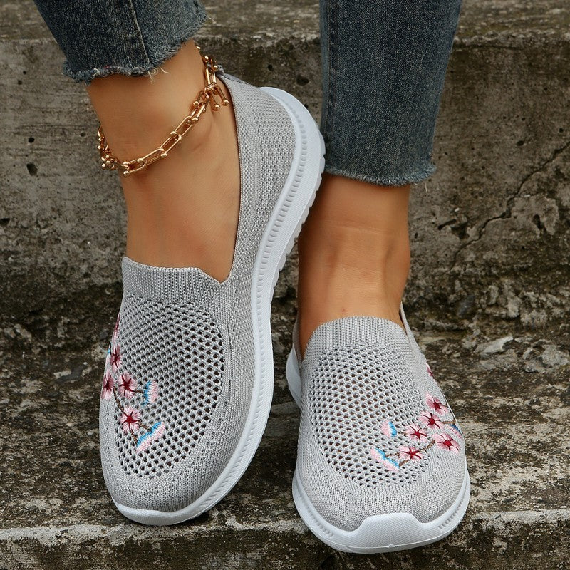 Floral Embroidered Breathable Shoes