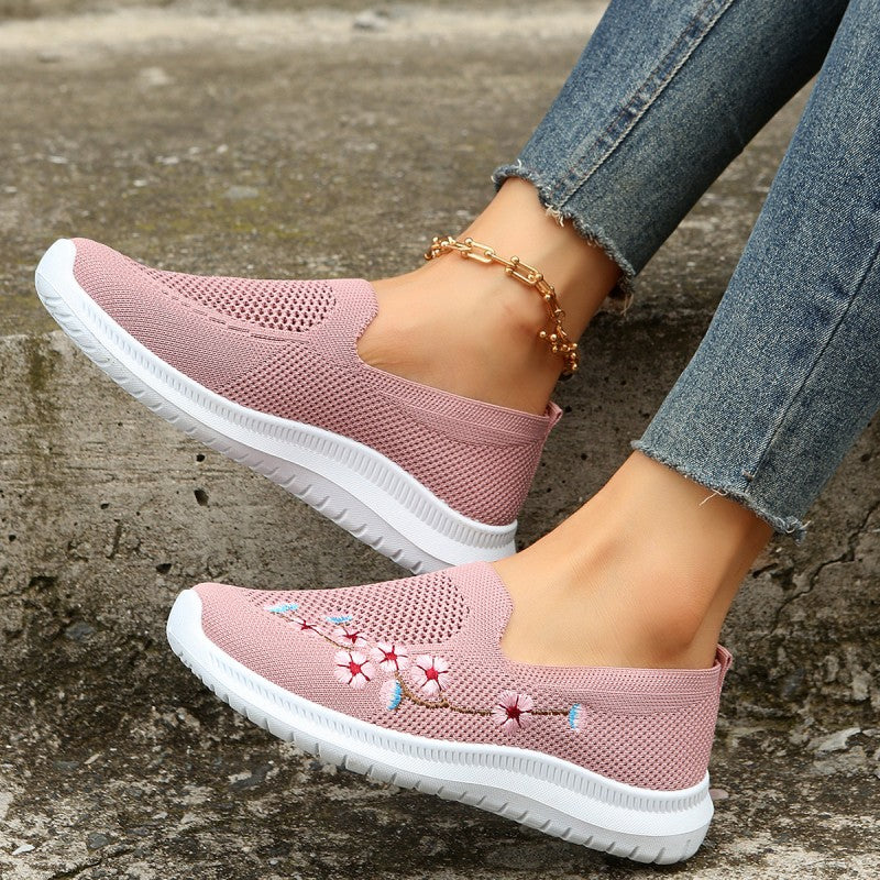 Floral Embroidered Breathable Shoes