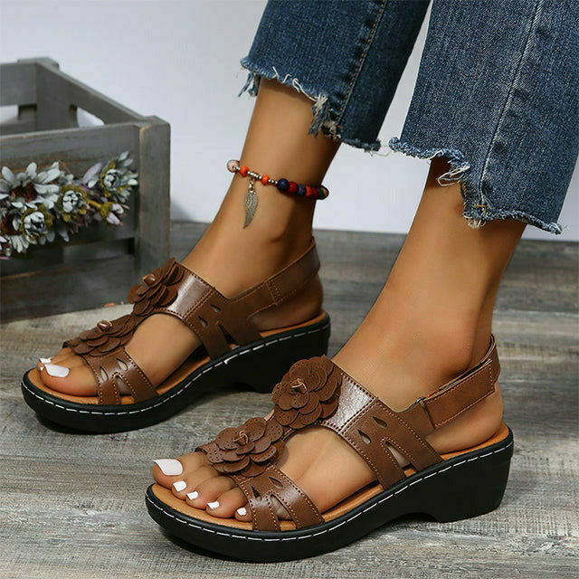 3D Flower Decoration Wedge Sandals