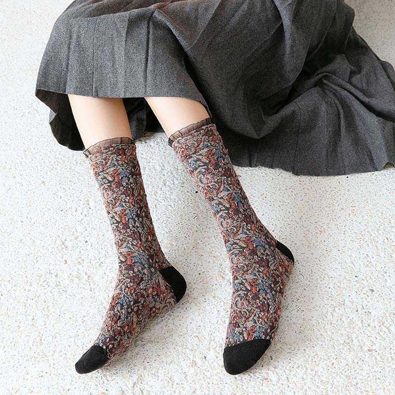 Vintage Floral Jacquard Socks