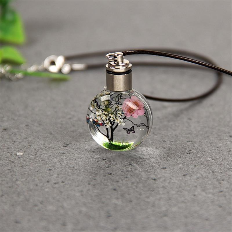 Dried Nature Glass Necklace